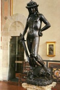 一个辐透o of the Bronze David, by Donatello, dated back to 1440.