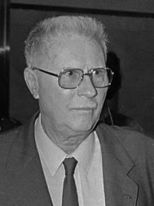 Jean Prouvé黑白照片。