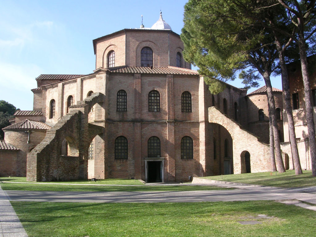 拉文纳的圣维塔莱大教堂;意大利。