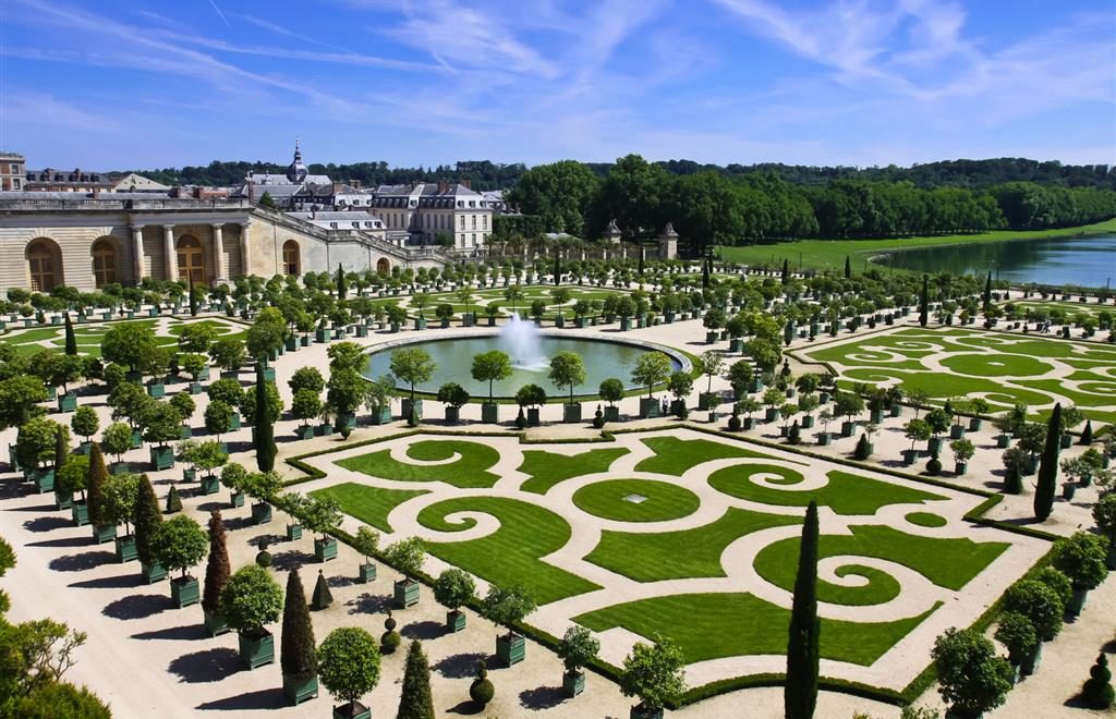 美丽的凡尔赛花园。