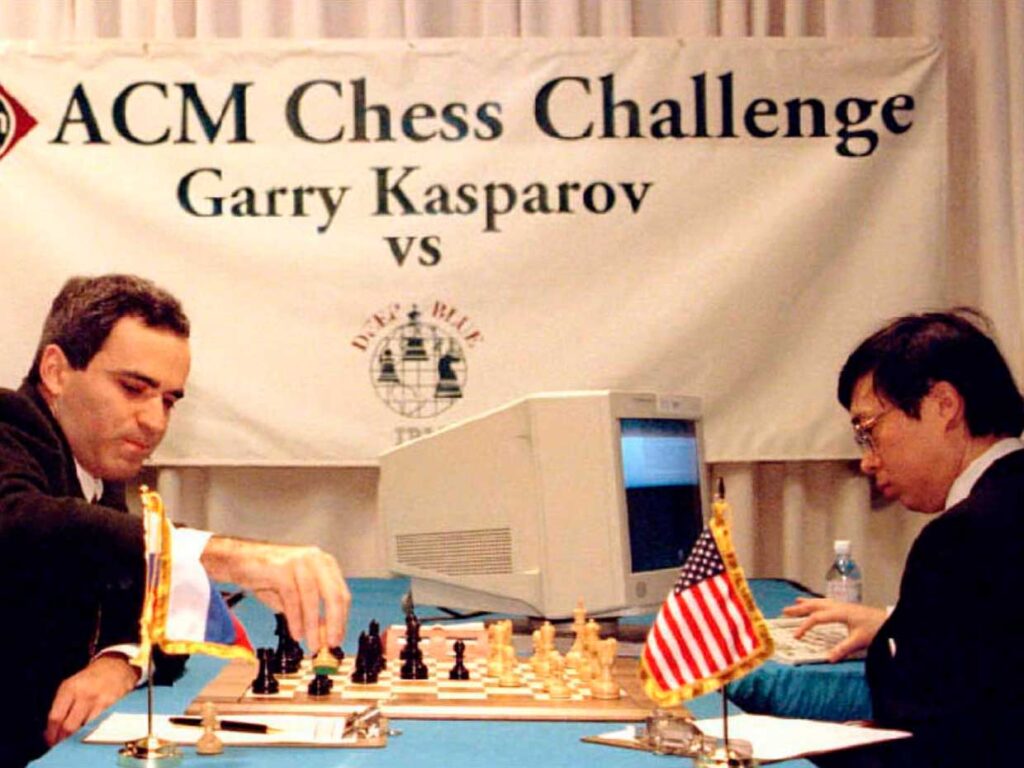 IBM的“深蓝”击败了国际象棋世界冠军卡斯帕罗夫