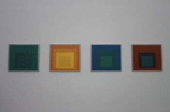 约瑟夫阿尔伯斯,“颜色交互”(1963)。