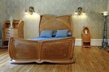 Mobili体育r la camera da letto progettati appositamente per Villa Majorelle.