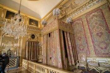 凡尔赛宫国王的豪华金色公寓。