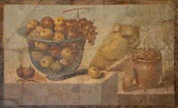 壁画展示了水果盘，一罐酒，一罐葡萄干，来自庞贝的朱莉娅菲利克斯之家，那不勒斯国家考古博物馆