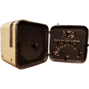 Brionvega“Ts 502”收音机，Zanuso和Sapper, 1960年。