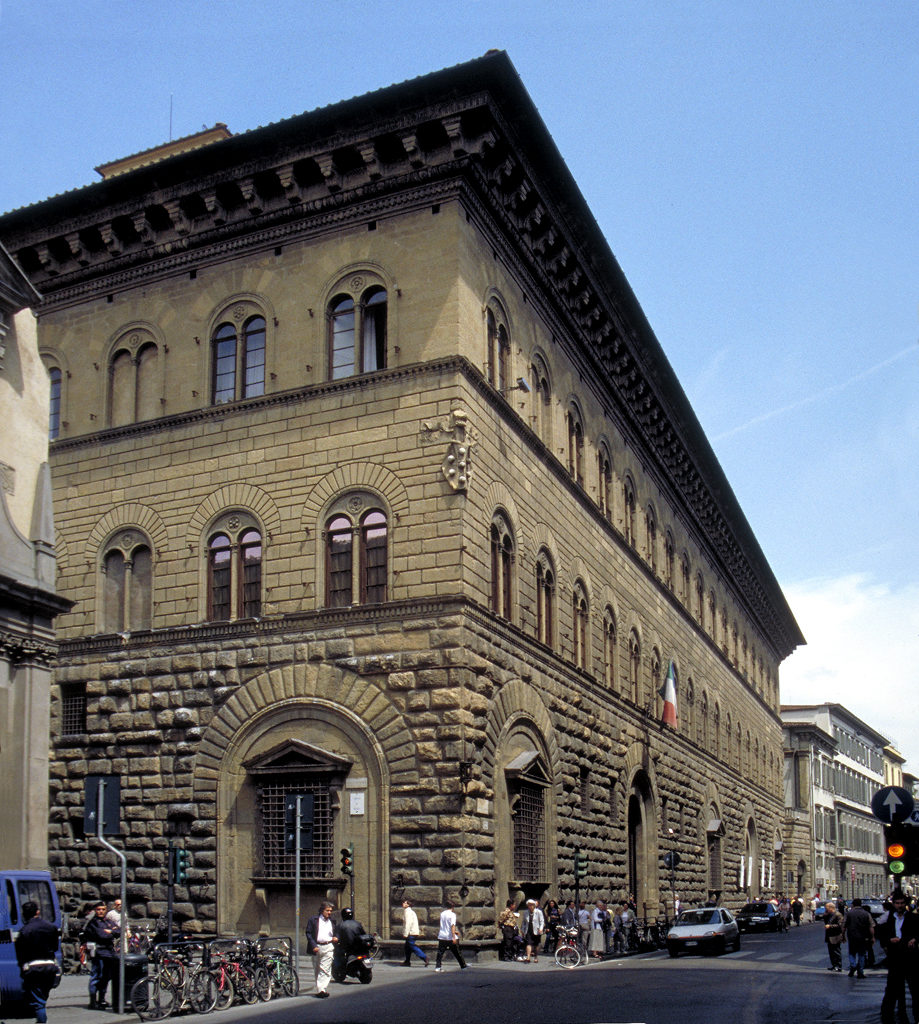 Palazzo Medici Riccardi，委托Cosimo de'Medici。